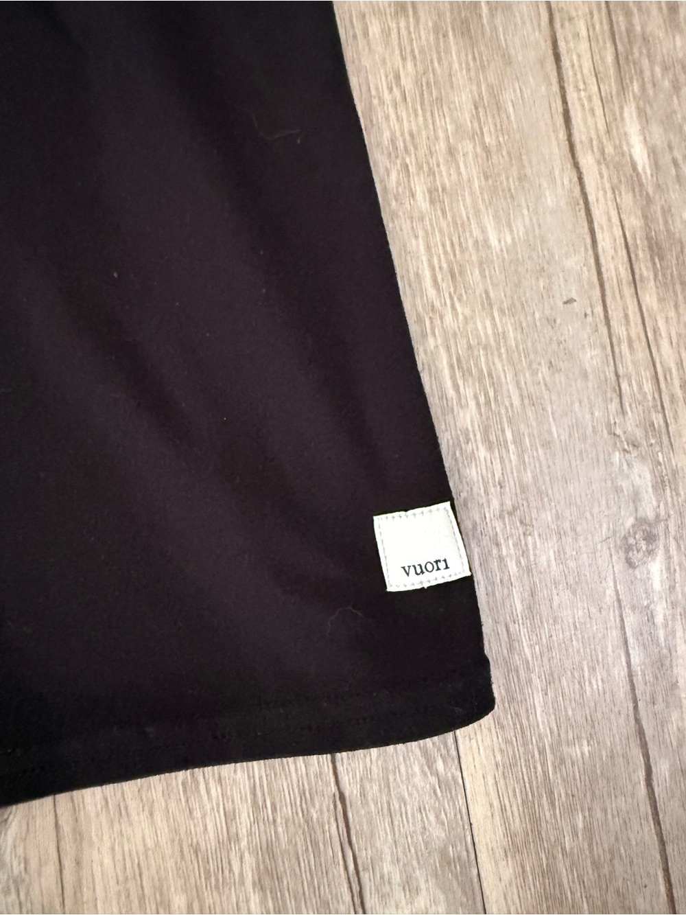 Vuori black energy tank top high neck waist length. Size small? - Picture 2 of 4